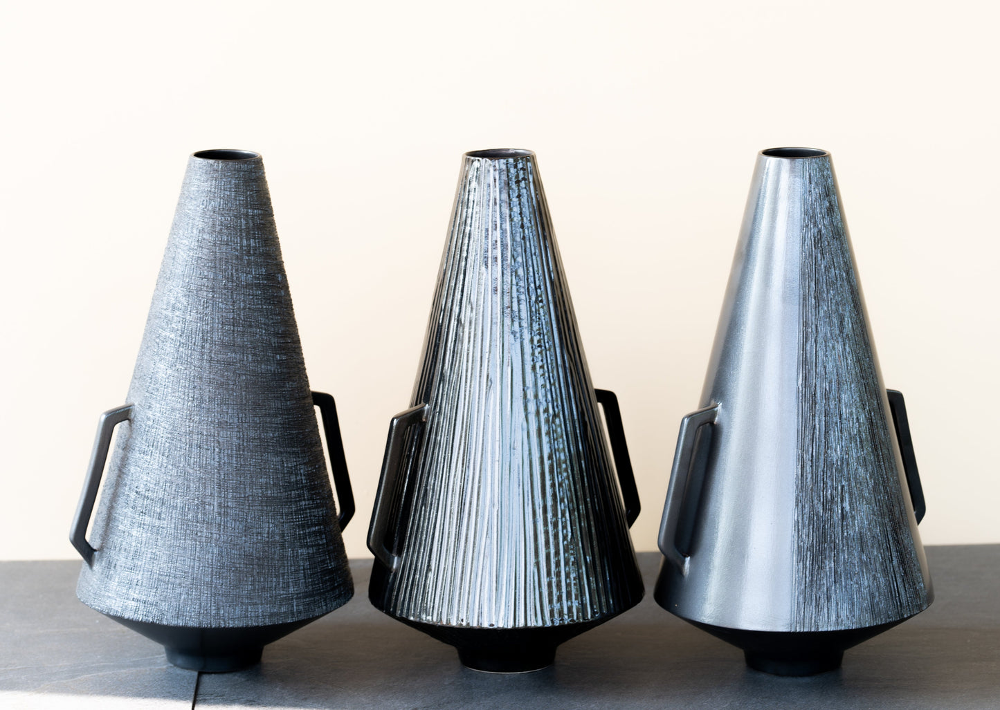 Vase en céramique | Basalte